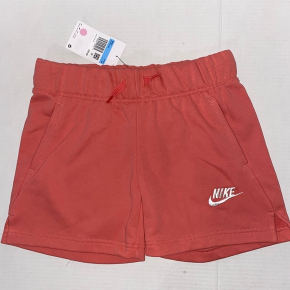 womens nike standard fit shorts